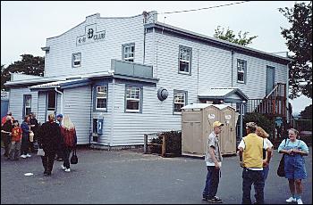 Picture of the 4H club building.